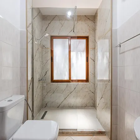 Waves Retreat 1br By Pikhost Appartamento Golem (Tirana)